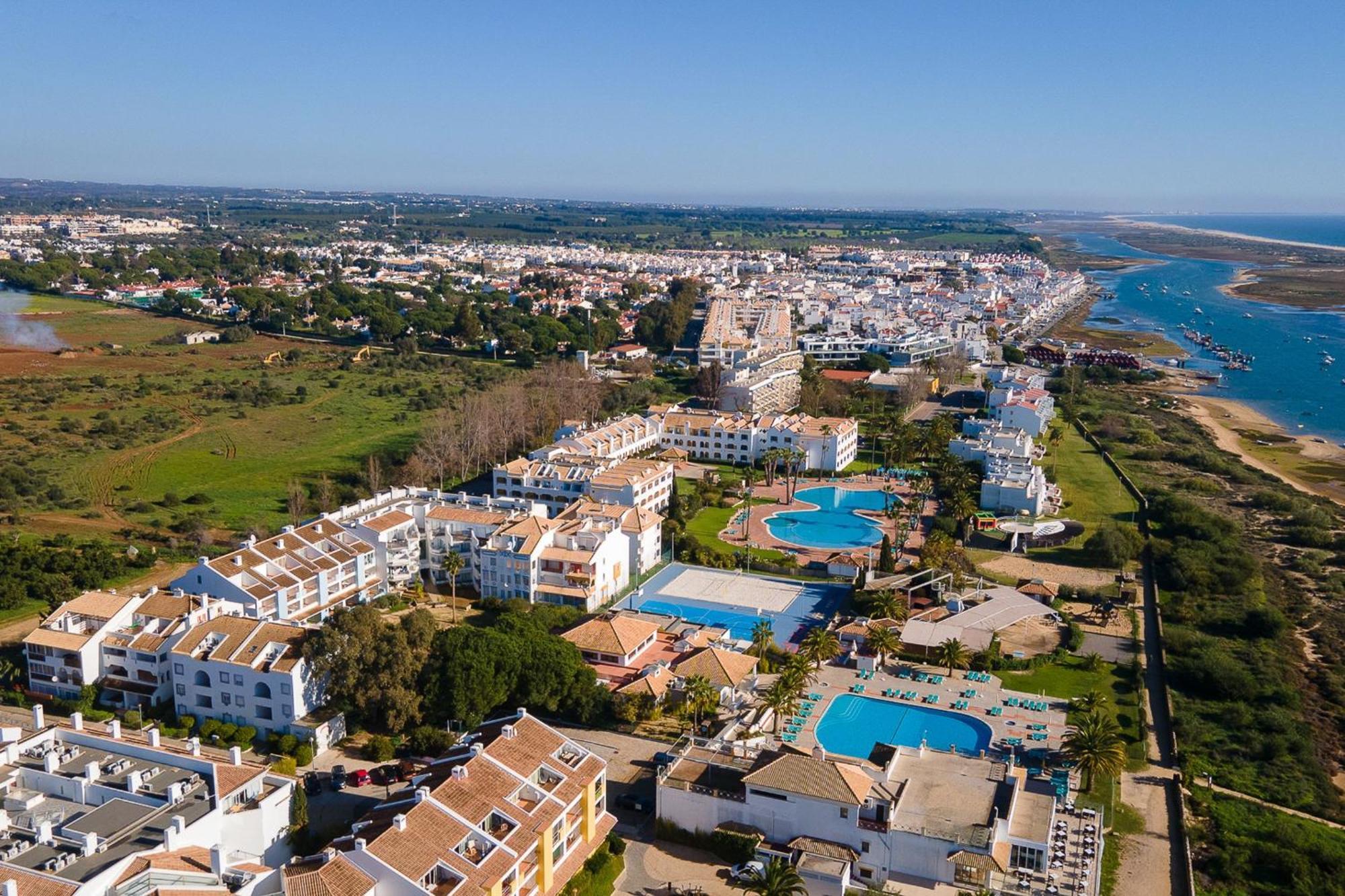 Golden 1 Bdr Flat W/ Balcony & Pool By Lovelystay Cabanas De Tavira Extérieur photo